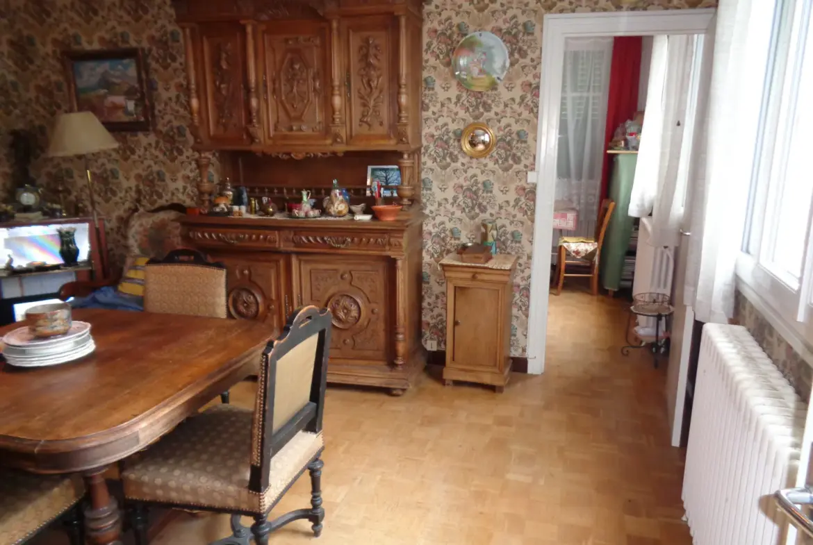 À vendre : Maison de 100 m² avec 3 garages à Prémery 