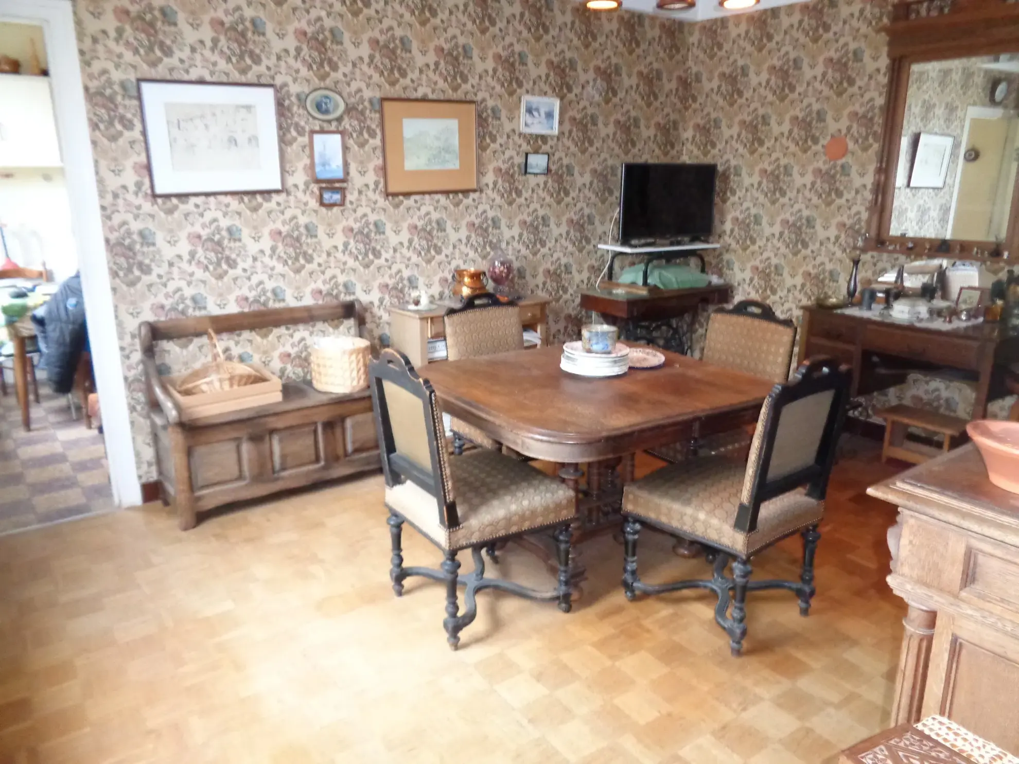 À vendre : Maison de 100 m² avec 3 garages à Prémery 