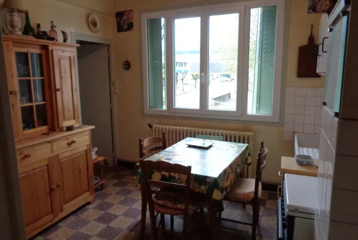 À vendre : Maison de 100 m² avec 3 garages à Prémery 