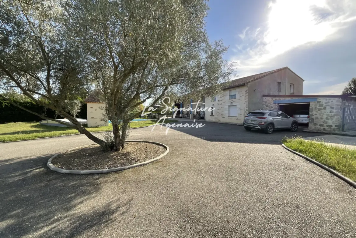 Maison en pierre de 180m2 avec piscine à Damazan 
