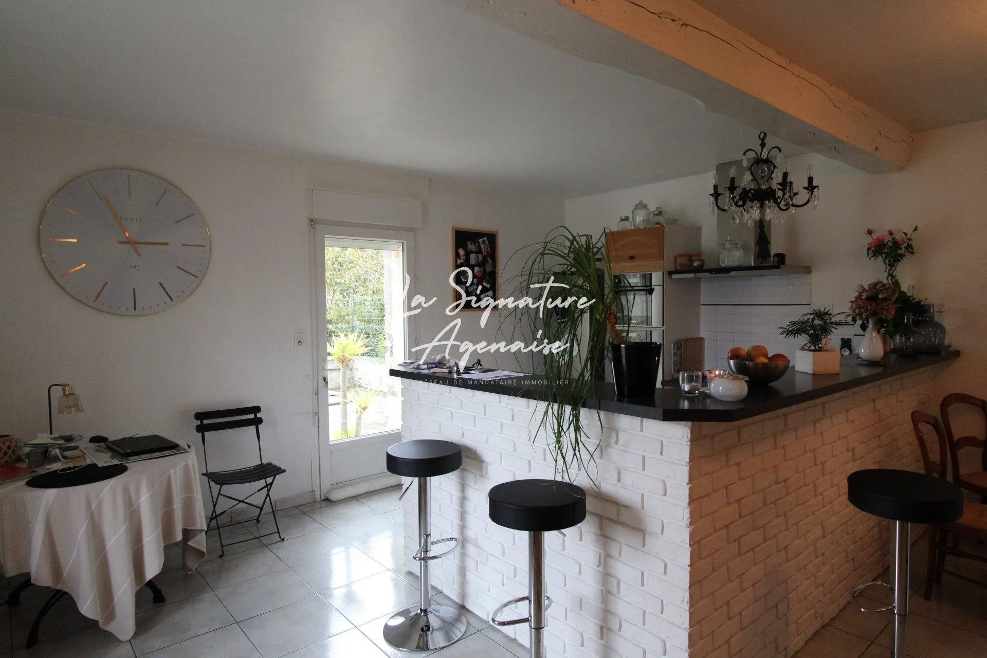 Maison en pierre de 180m2 avec piscine à Damazan 
