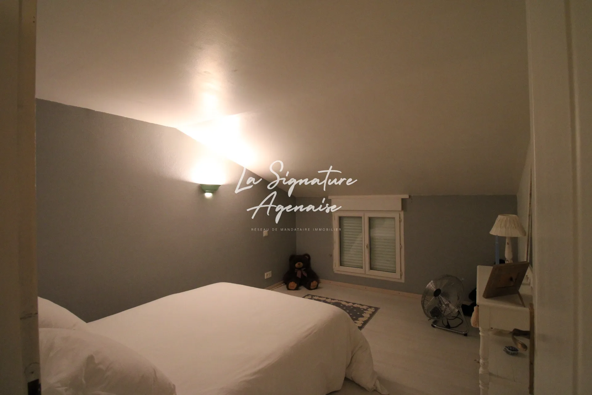 Maison en pierre de 180m2 avec piscine à Damazan 