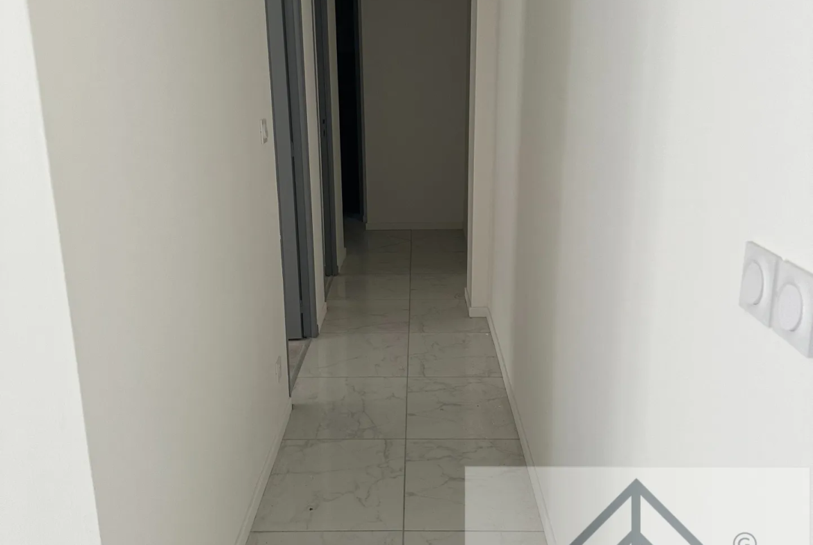 Vente d'un Appartement Rénové de 94 m² à Roanne 