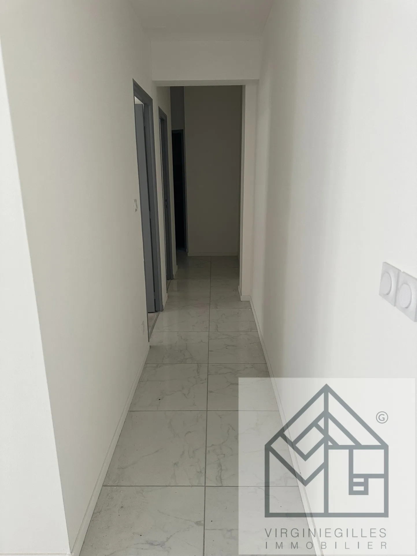 Vente d'un Appartement Rénové de 94 m² à Roanne 