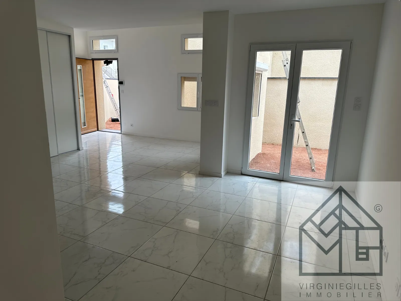 Vente d'un Appartement Rénové de 94 m² à Roanne 