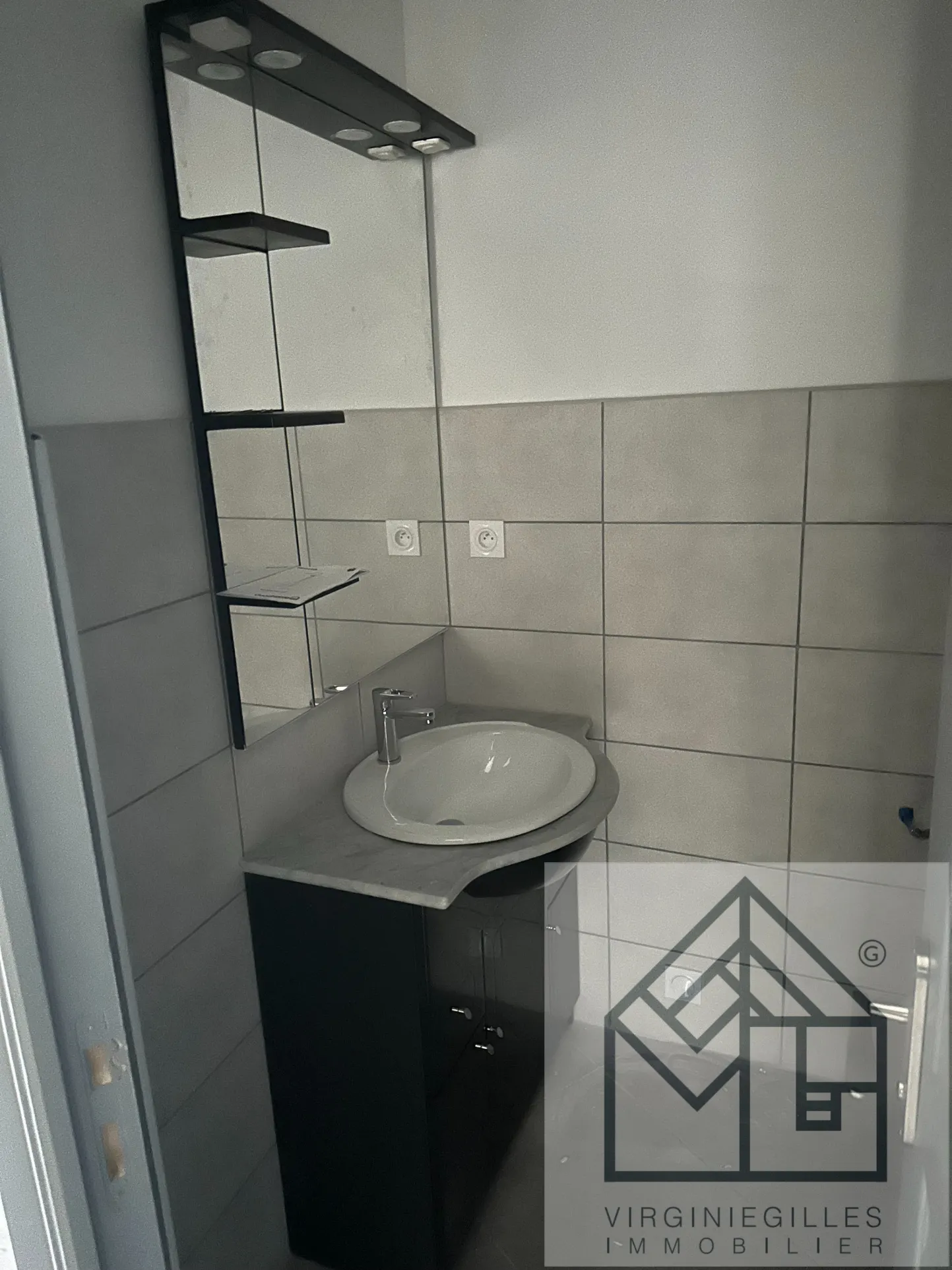 Vente d'un Appartement Rénové de 94 m² à Roanne 