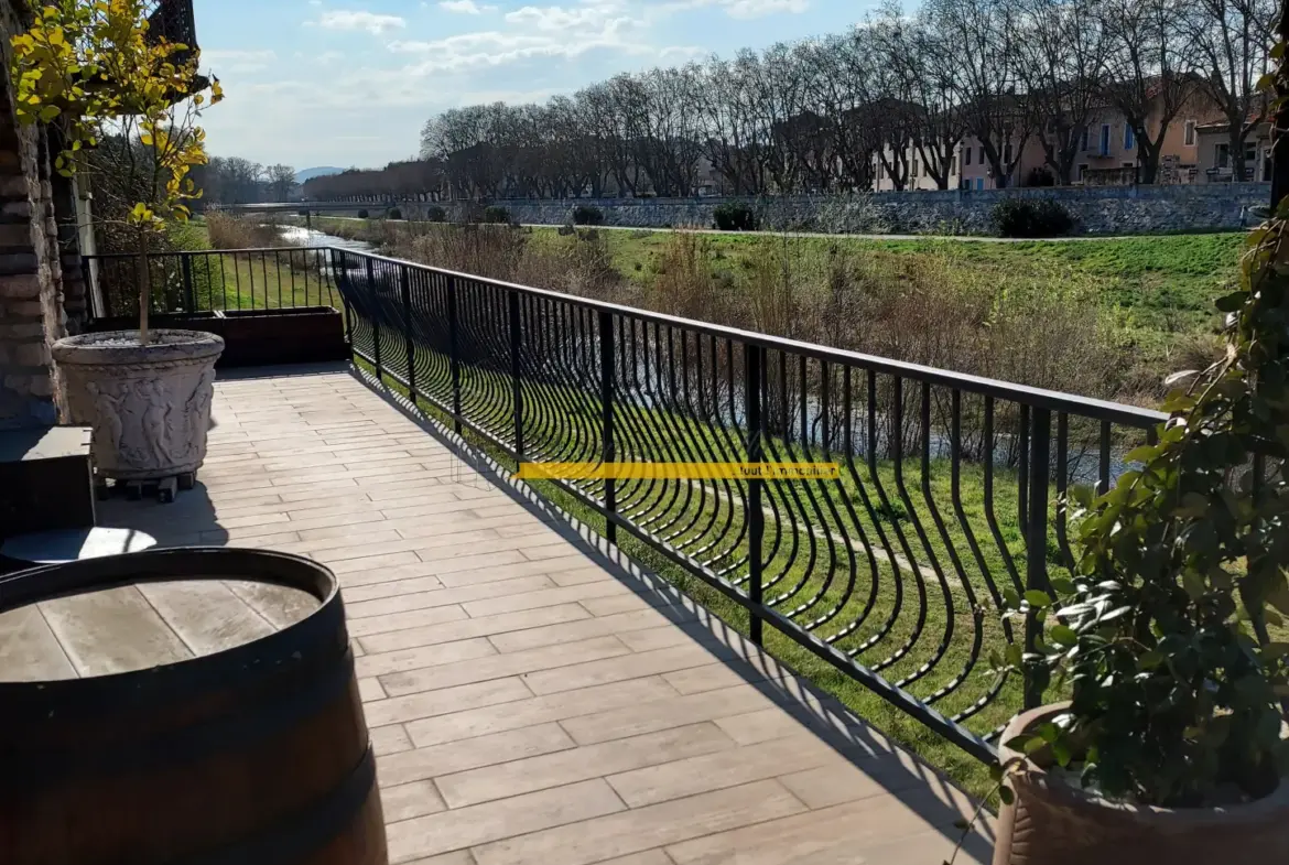 Maison rénovée 59 m² à Montélimar avec terrasse et vue 