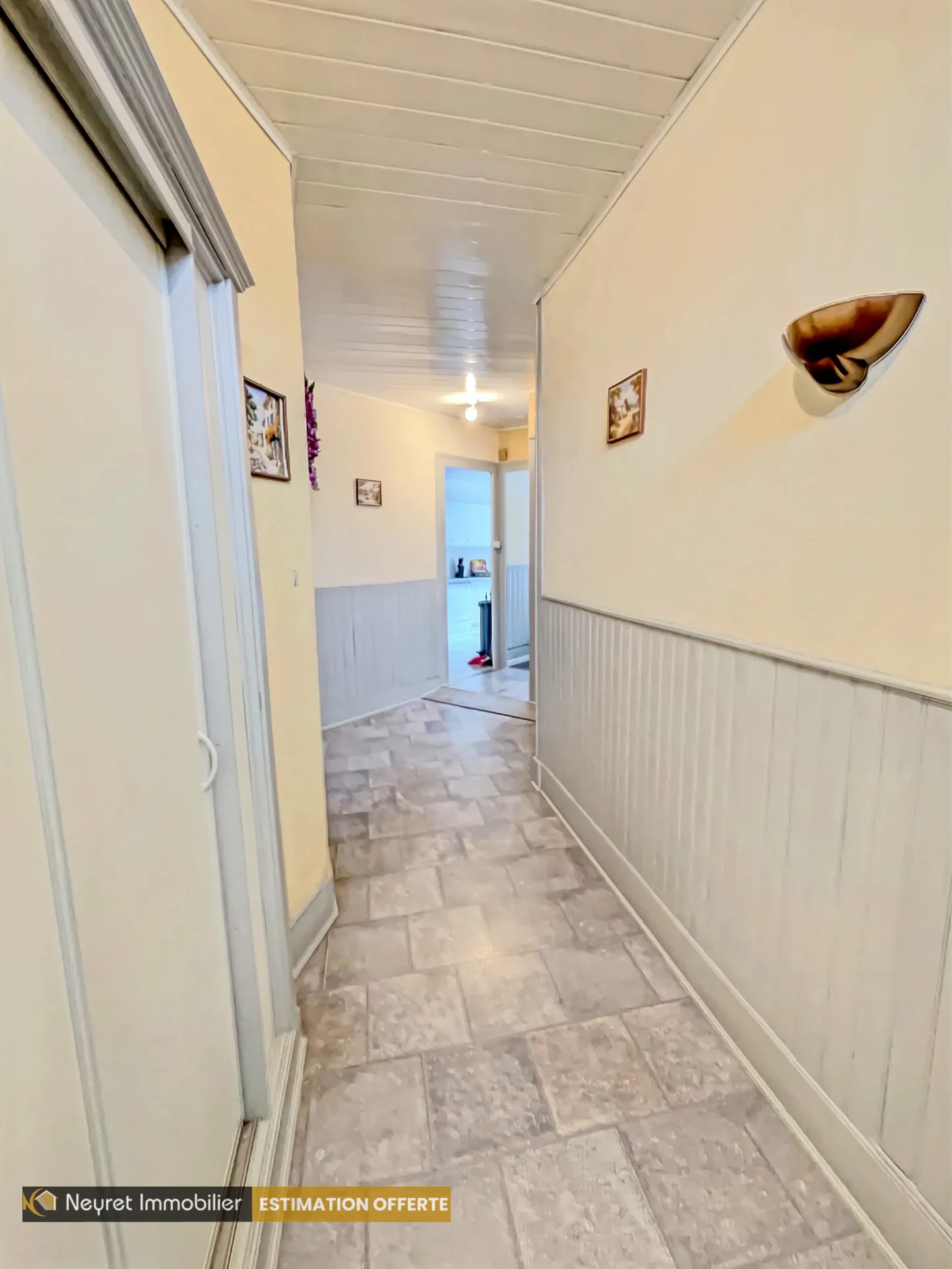 Maison de 184 m² avec cour privative à Grigny - 5 chambres 
