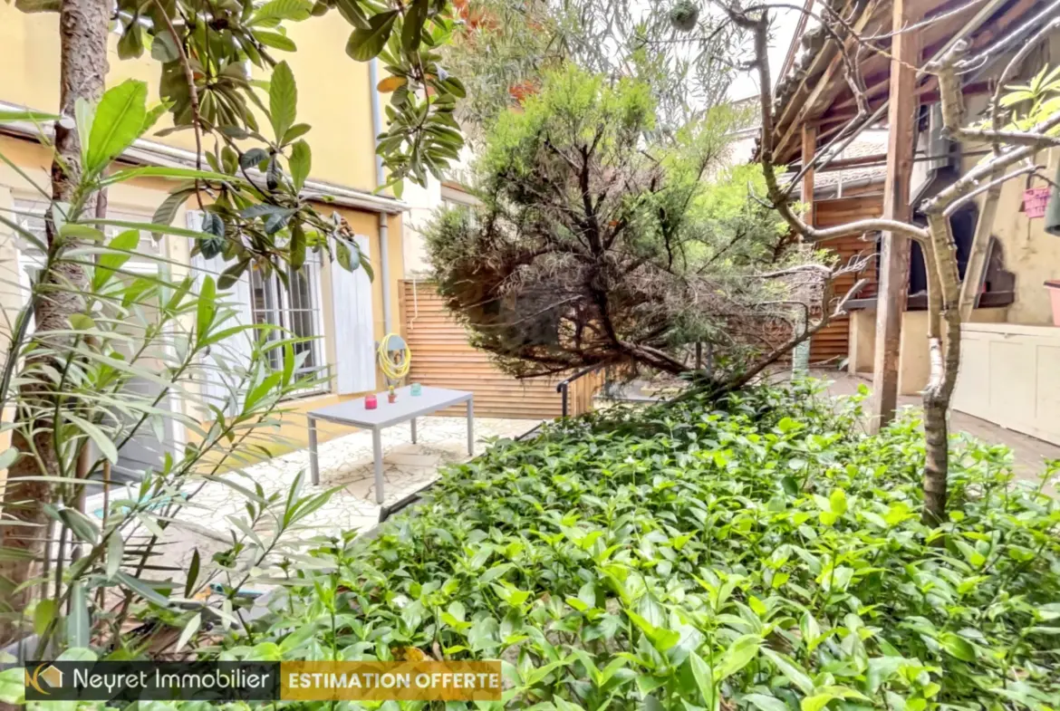 Maison de 184 m² avec cour privative à Grigny - 5 chambres 