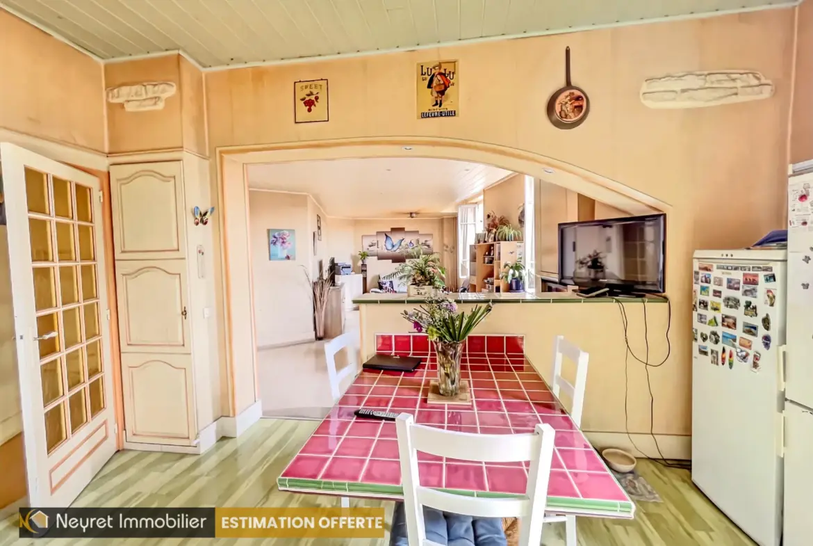Maison de 184 m² avec cour privative à Grigny - 5 chambres 