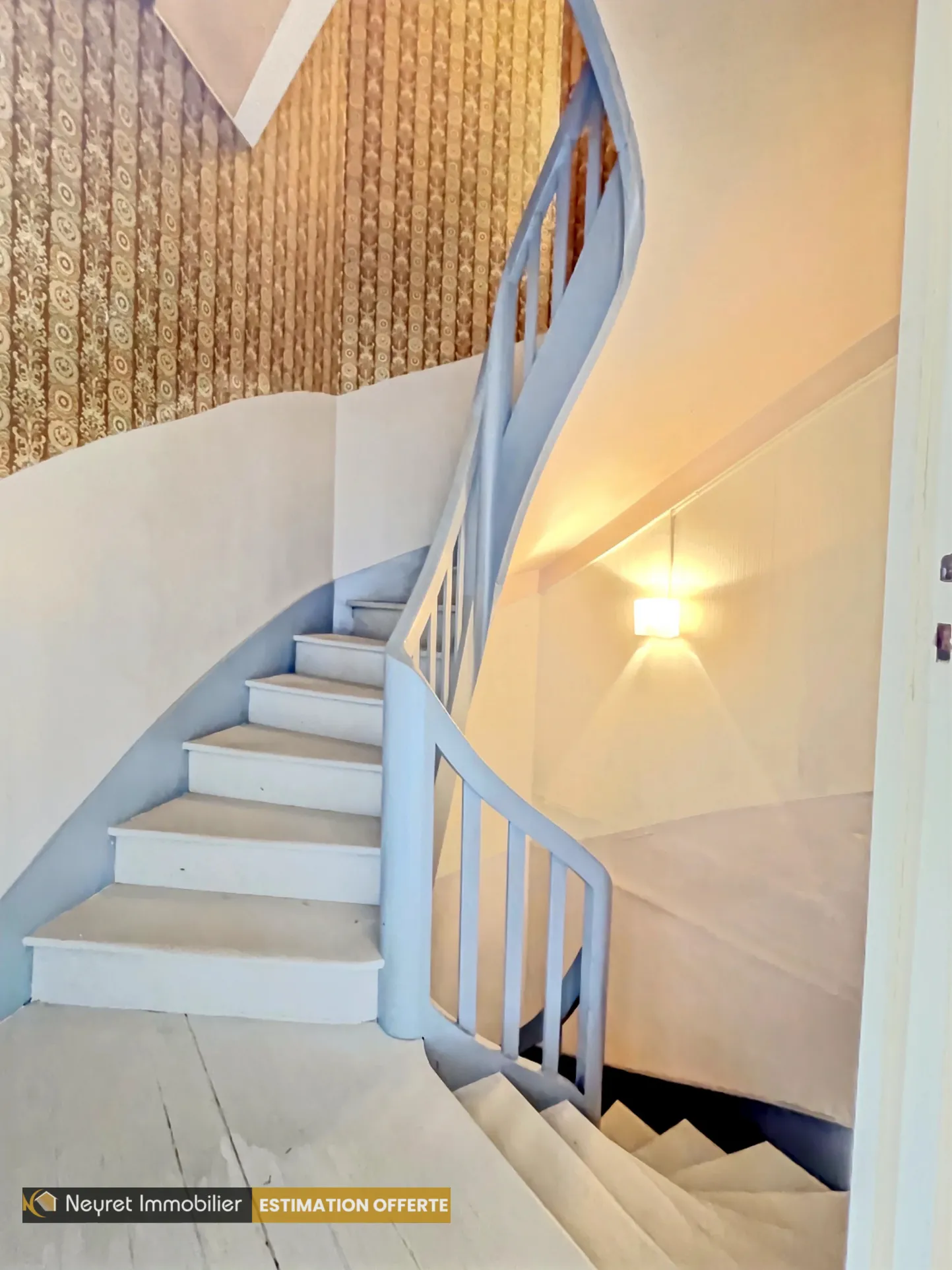 Maison de 184 m² avec cour privative à Grigny - 5 chambres 