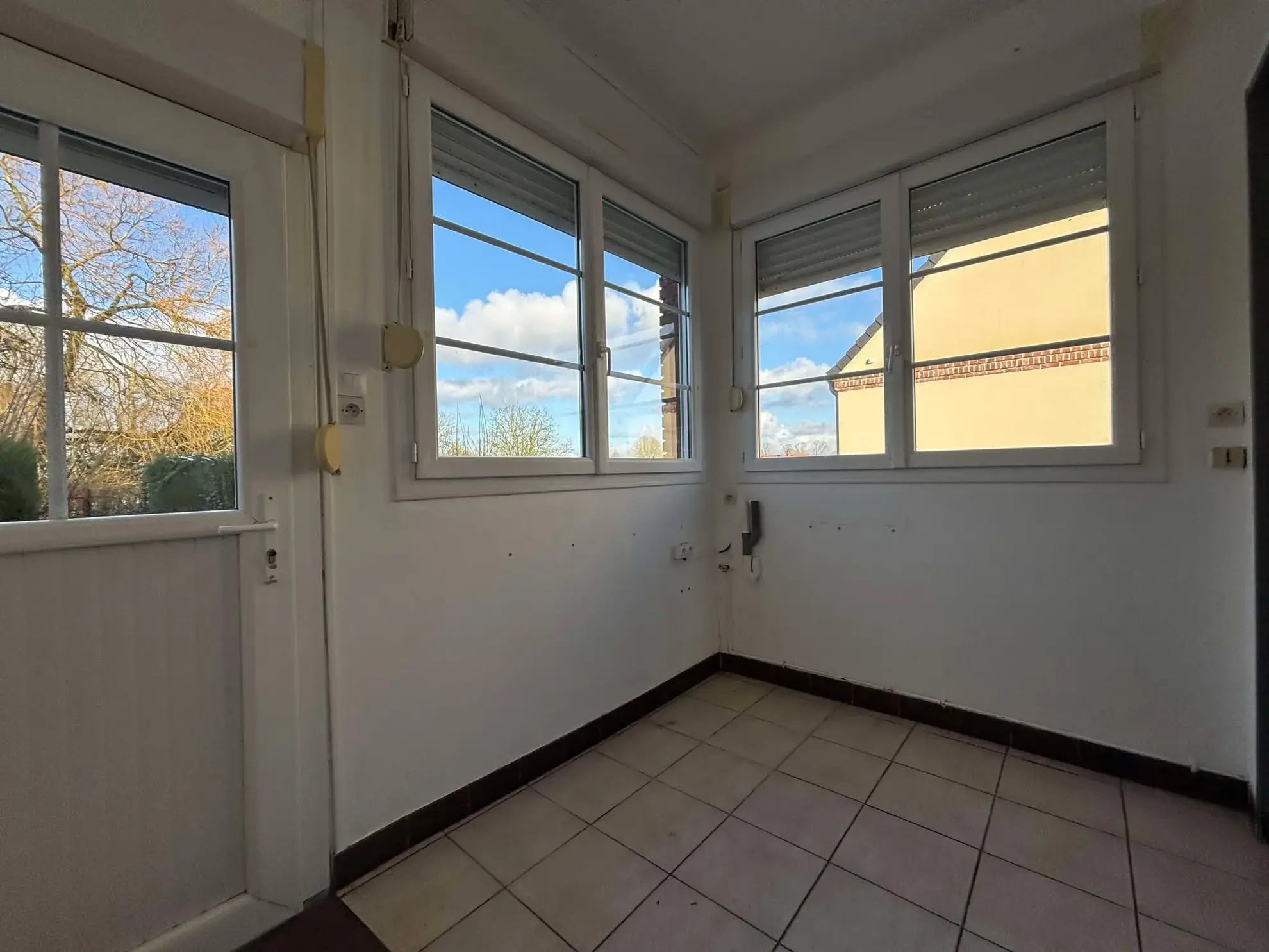 Maison à vendre à Huppy - 3 Chambres, Terrain de 968 m² 