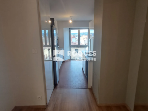Appartement T4 lumineux à vendre à Millau 