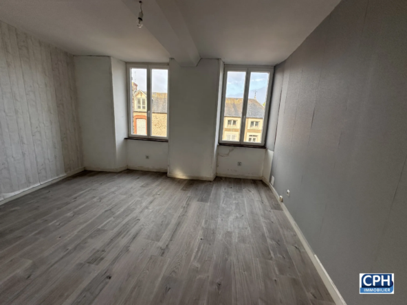 Maison de Bourg à Souleuvre en Bocage de 137 m² 