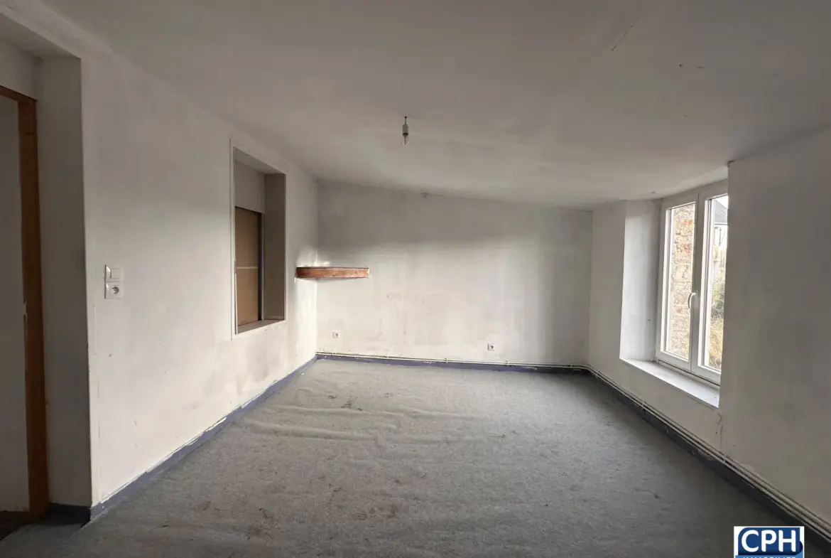 Maison de Bourg à Souleuvre en Bocage de 137 m² 