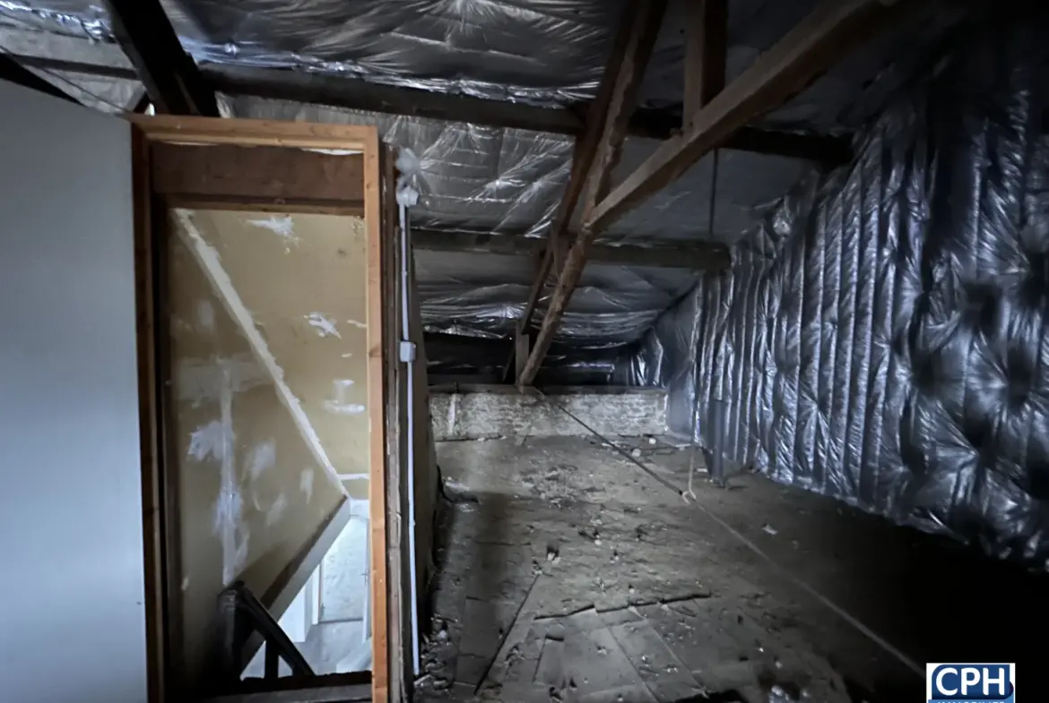 Maison de Bourg à Souleuvre en Bocage de 137 m² 