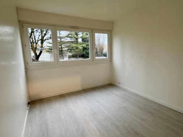 À vendre : Appartement T4 lumineux de 74.44 m² à Livry-Gargan 