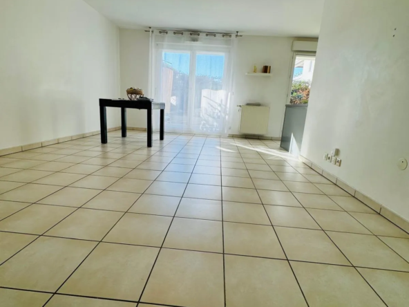 Bel appartement T4 avec jardin à Saint Martin d'Hères au prix de 217000€ 