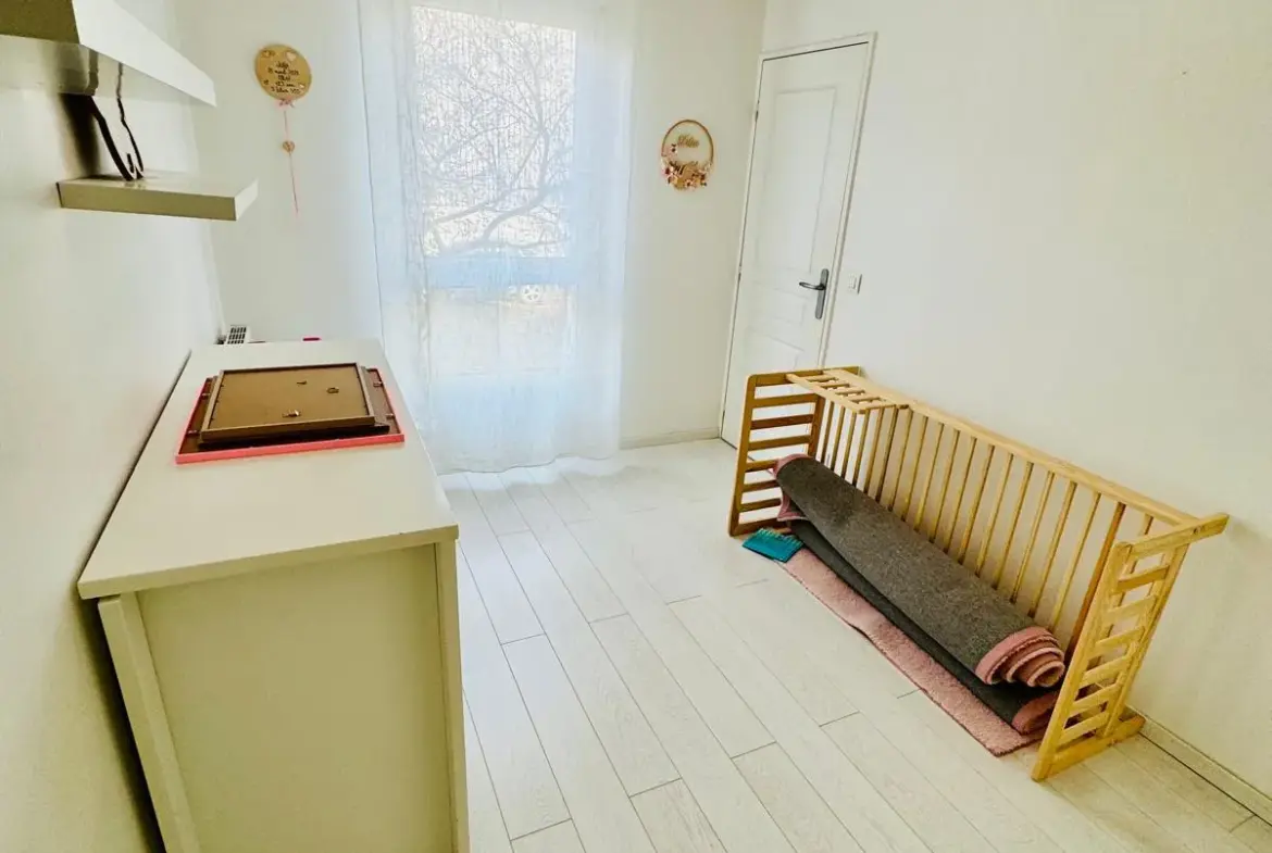 Bel appartement T4 avec jardin à Saint Martin d'Hères au prix de 217000€ 