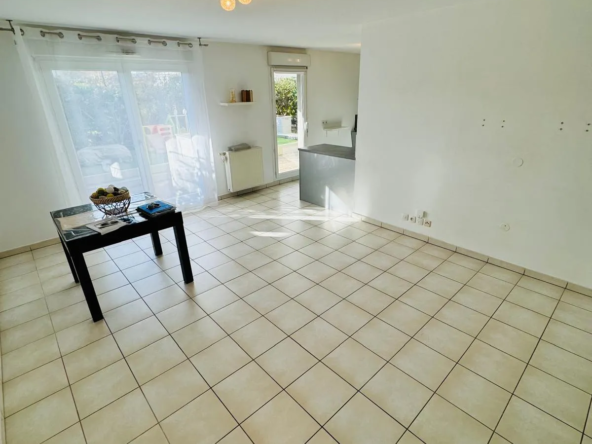 Bel appartement T4 avec jardin à Saint Martin d'Hères au prix de 217000€ 