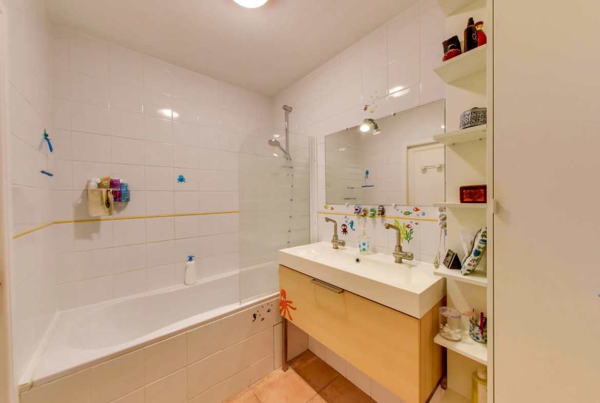 Vente Appartement 3 Chambres avec Garage à Grenoble 