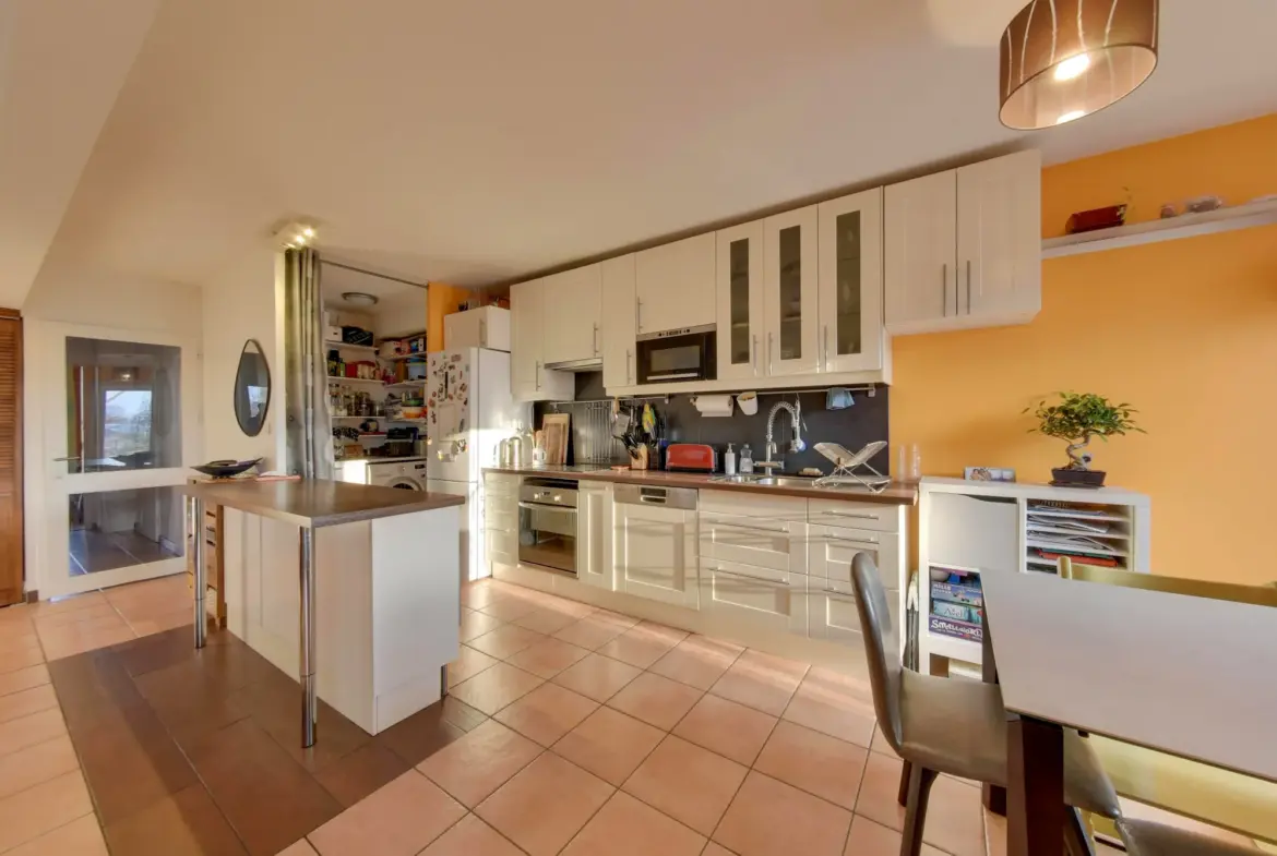 Vente Appartement 3 Chambres avec Garage à Grenoble 