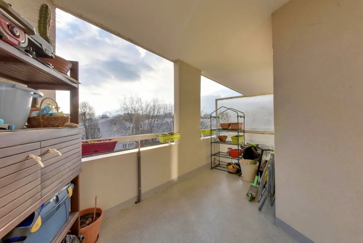 Vente Appartement 3 Chambres avec Garage à Grenoble 