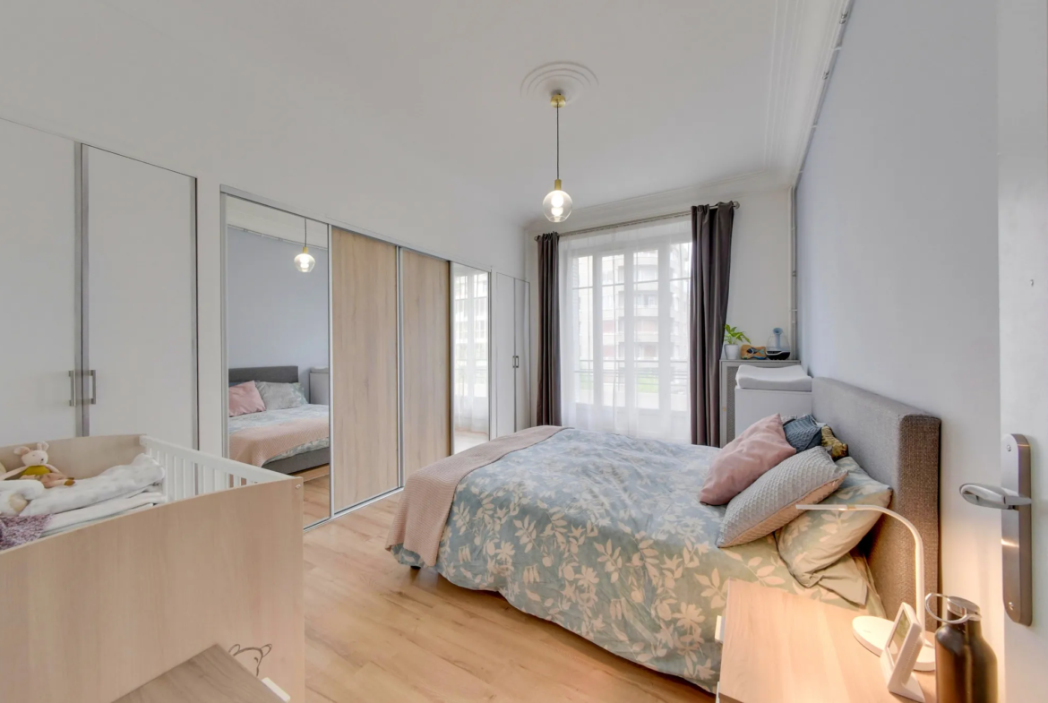 Appartement lumineux de 3 pièces à vendre à Grenoble 