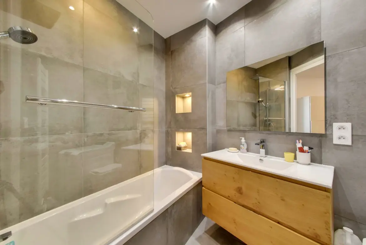 Appartement lumineux de 3 pièces à vendre à Grenoble 