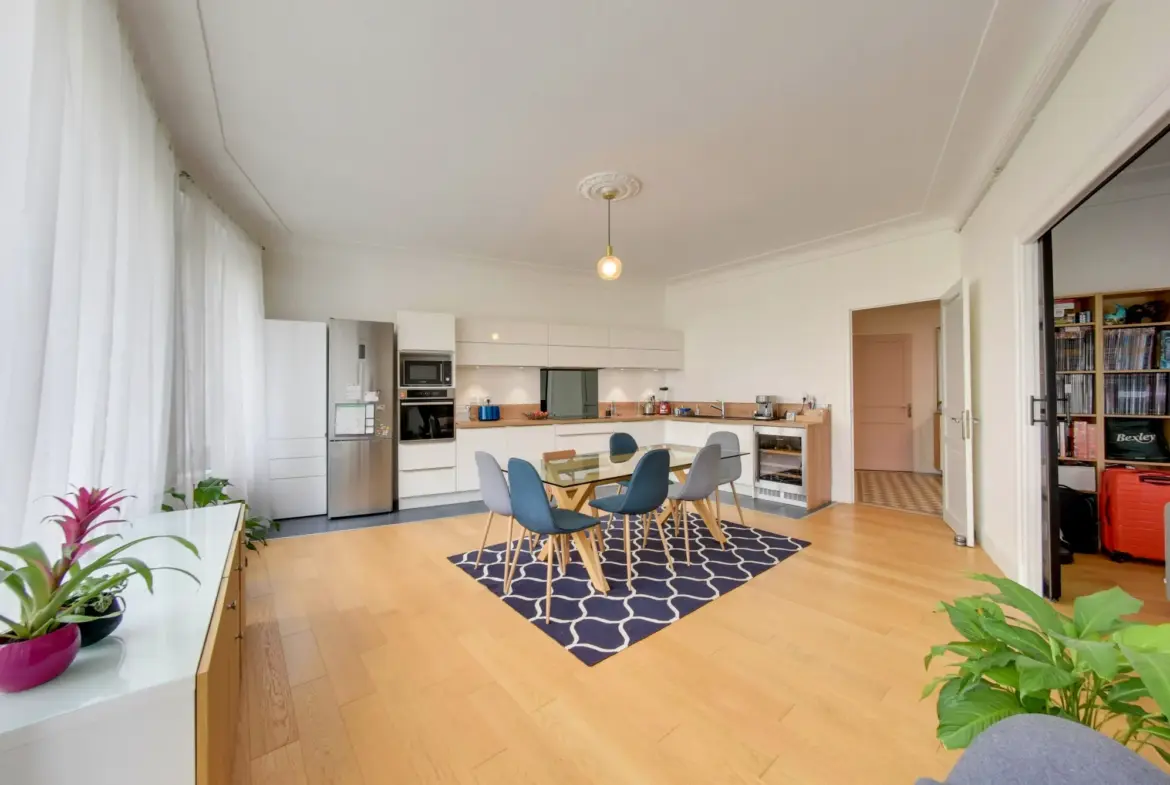 Appartement lumineux de 3 pièces à vendre à Grenoble 