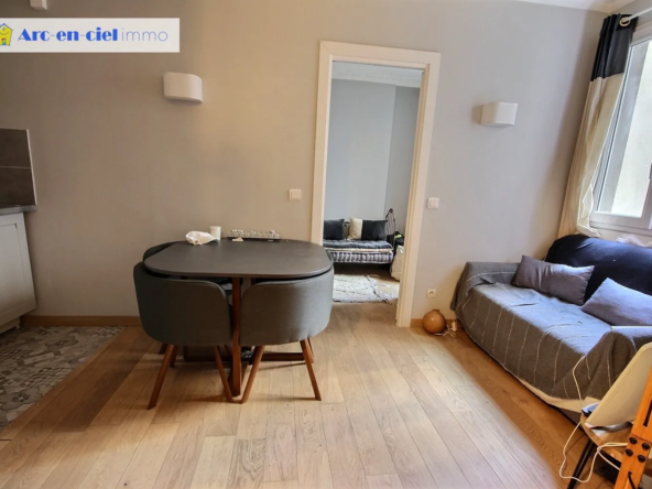 Appartement rénové à vendre à Paris 3ème - Enfants Rouges 