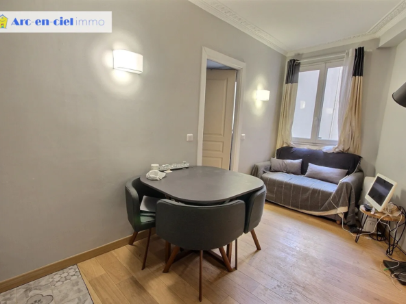 Appartement rénové à vendre à Paris 3ème - Enfants Rouges 