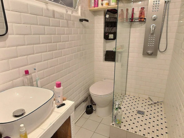 Appartement rénové à vendre à Paris 3ème - Enfants Rouges 
