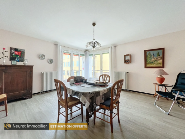 Maison de village Beauregard de 90 m² sur sous-sol complet avec garage 