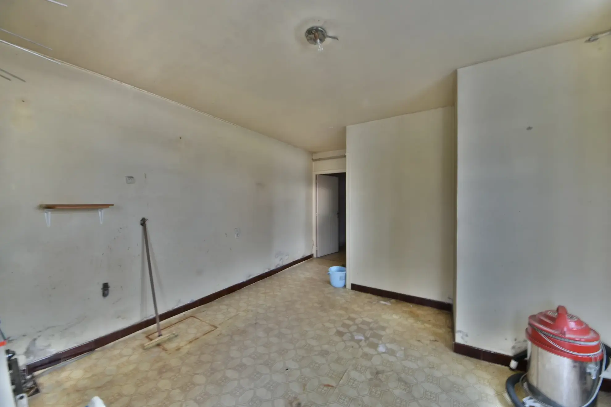 Maison de village et grange à vendre à St Pardoux La Croisille 