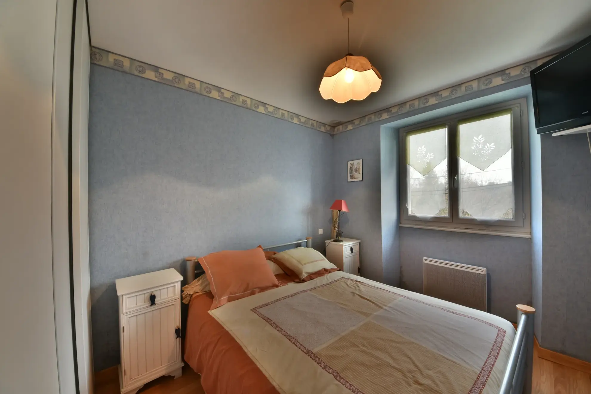 Maison de village et grange à vendre à St Pardoux La Croisille 