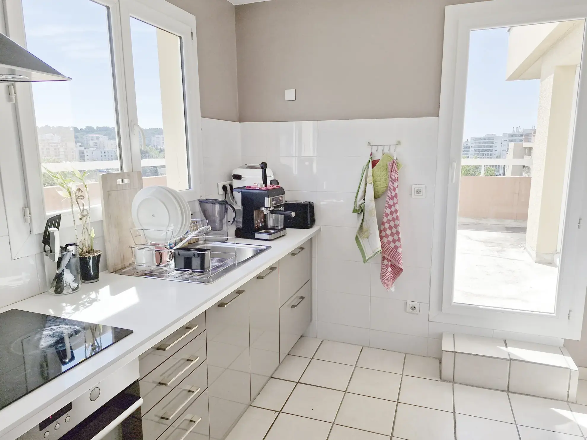 À vendre : Appartement 4 pièces style villa sur le toit à Toulon Est 