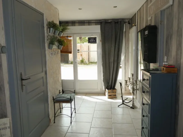 Pavillon spacieux avec terrain et garage indépendant à Villechetive 