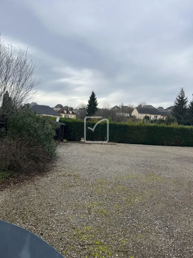 Terrain plat viabilisé à Allassac - 50 000 € HAI