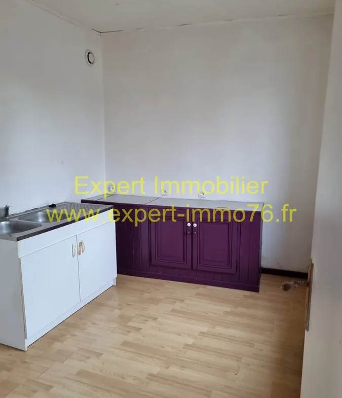 Maison mitoyenne de 2 chambres à vendre à Nesle Normandeuse 