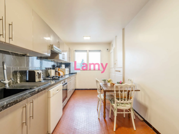 Appartement F4 lumineux en vente à Créteil 