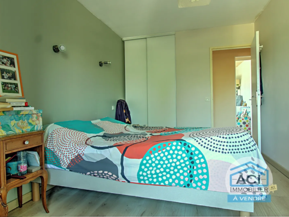 Appartement T6 lumineux à Grigny avec vue dégagée 