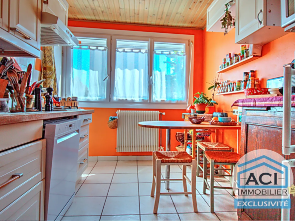 Appartement T6 lumineux à Grigny avec vue dégagée 
