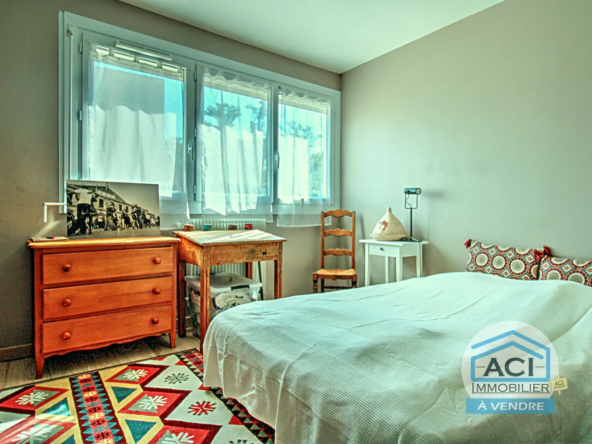 Appartement T6 lumineux à Grigny avec vue dégagée 