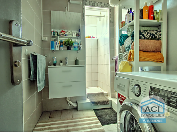 Appartement T6 lumineux à Grigny avec vue dégagée 