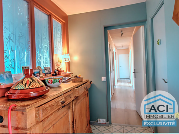 Appartement T6 lumineux à Grigny avec vue dégagée 