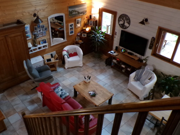 Charmant chalet en bois à Nérondes sur 1,23 hectare 