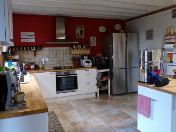 Charmant chalet en bois à Nérondes sur 1,23 hectare 