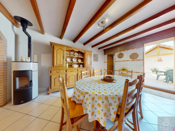 Maison de village de 117 m² à vendre à Fraisans 