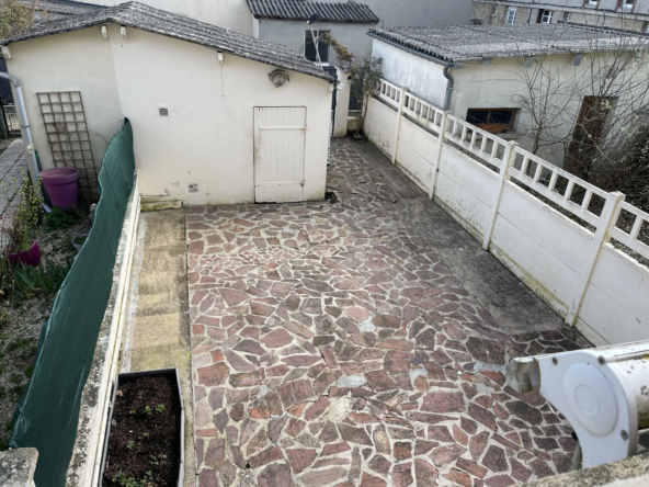 Maison de ville à vendre à Vimoutiers - 95m² avec 4 chambres 